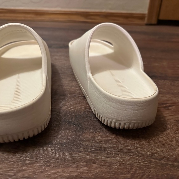 Nike Calm White Slide Sandals - Picture 3 of 4